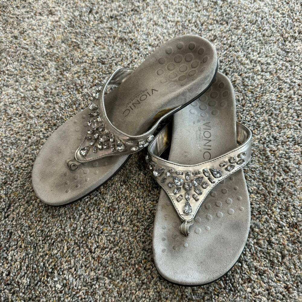 Vionic Orthaheel Slip On Bejeweled Thong Sandals Women's Size 6 Silver